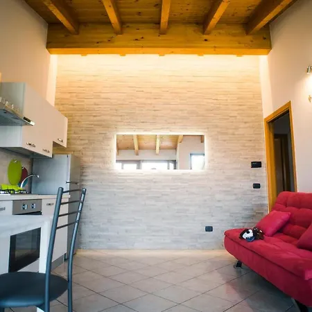 Carmel Self-apartment * Castelnuovo del Garda
